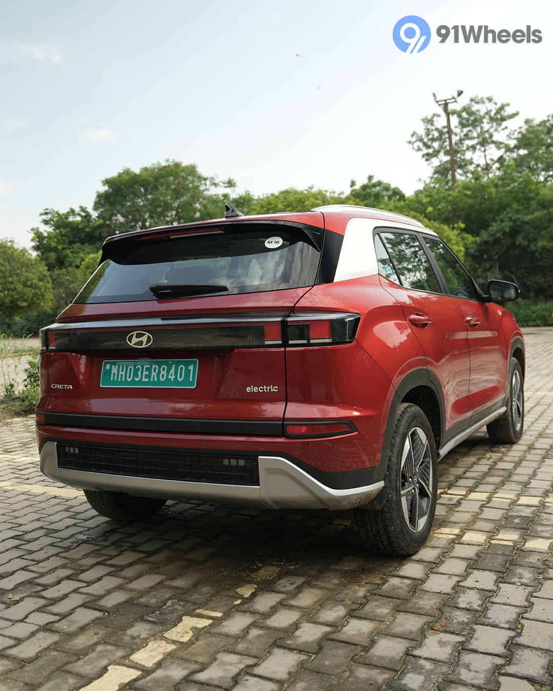 Right Rear Three Quarter