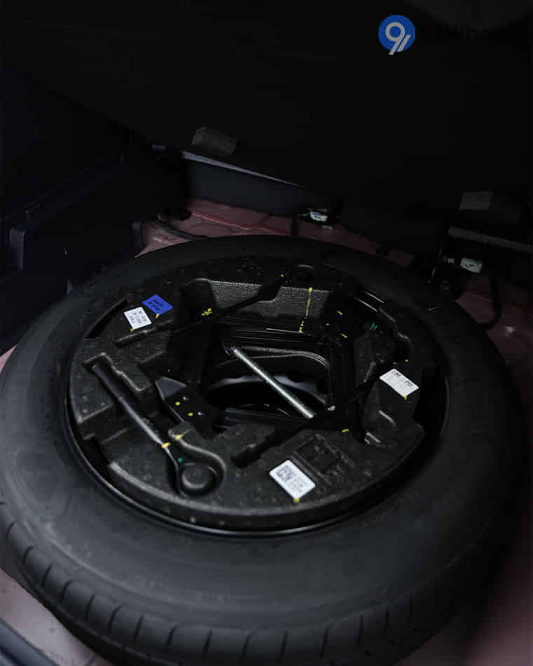 Bootspace & Utility - 4