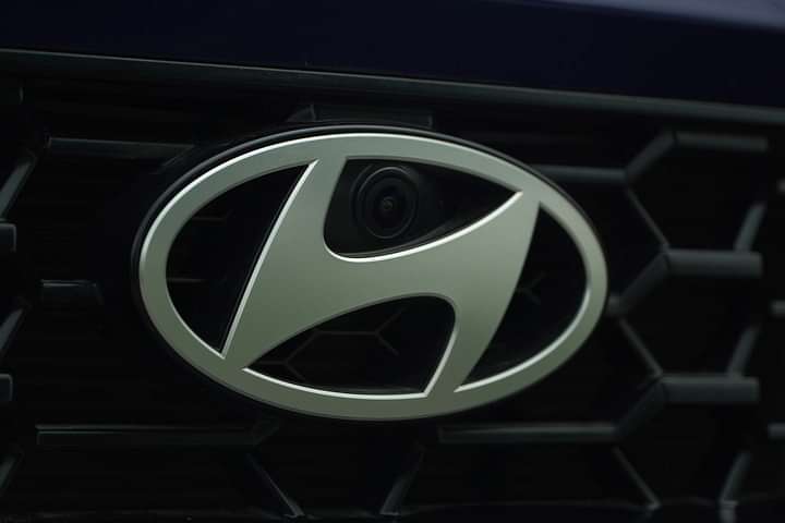 Hyundai Creta N Line front badge