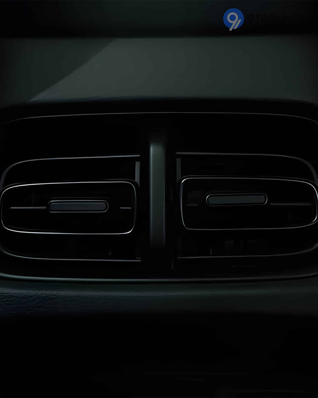 Front Centre Air Vents