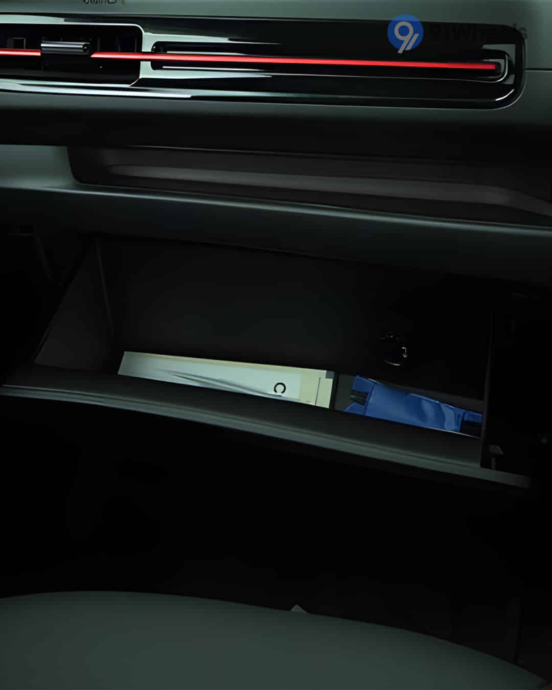 Glove Box