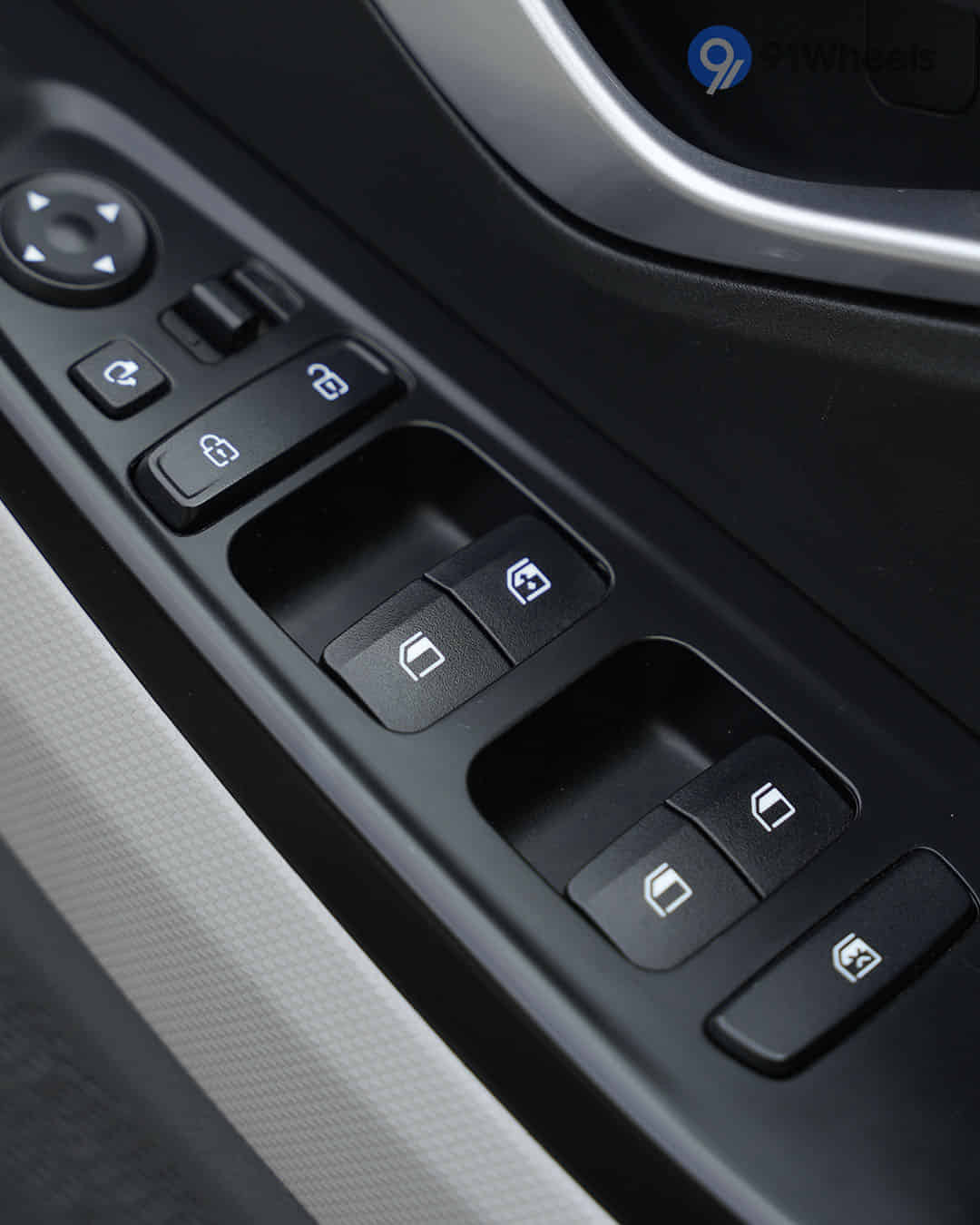 Outer Rear View Mirror (ORVM) Controls