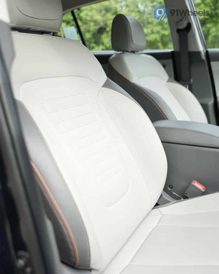 Seats & Cabin Comfort - 3