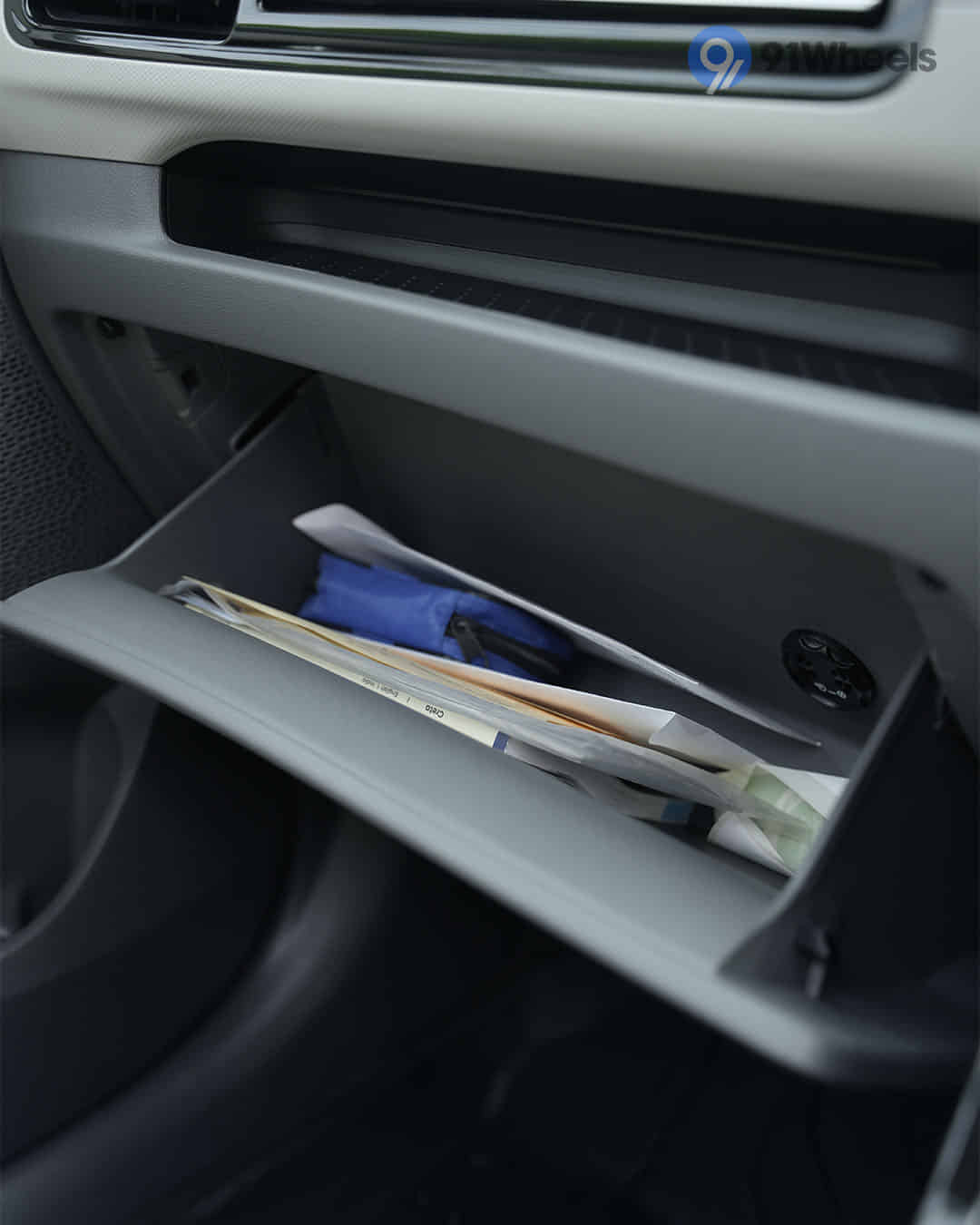 Glove Box