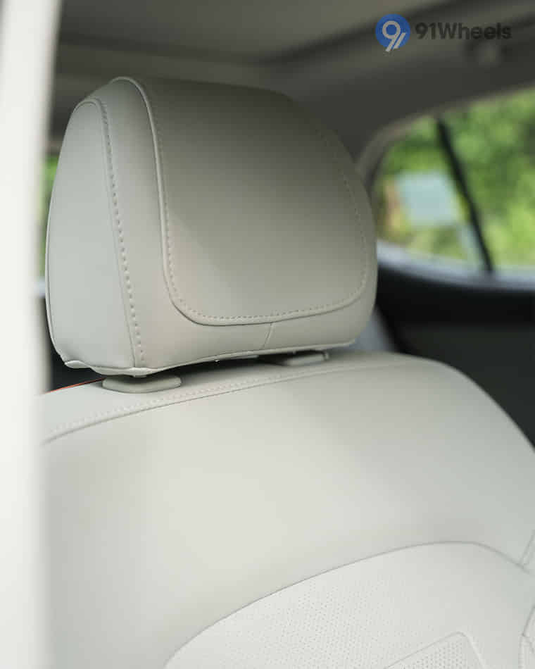 Seats & Cabin Comfort - 5