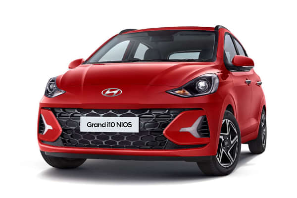 Hyundai Grand i10 Nios Left Front Three Quarter