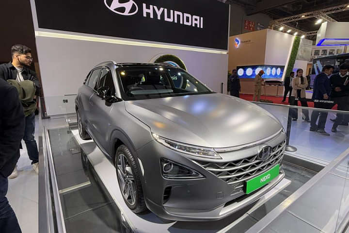 Hyundai Nexo EV Right Front Three Quarter