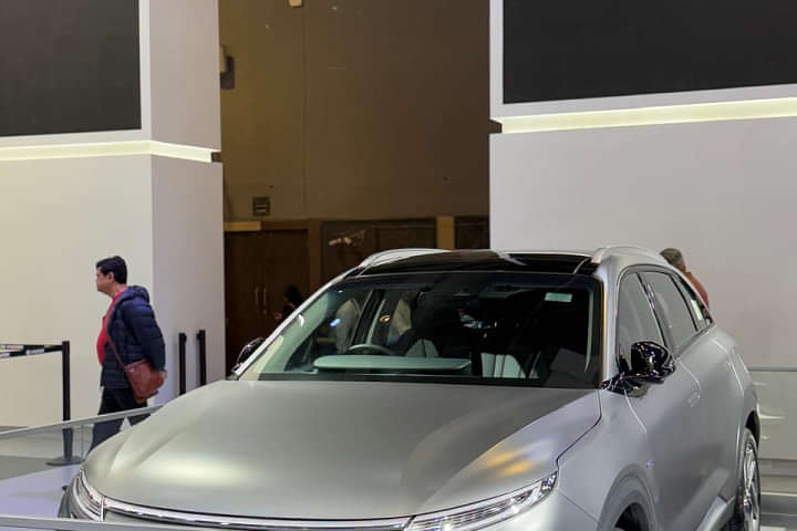 Hyundai Nexo EV Front Windshield/Windscreen