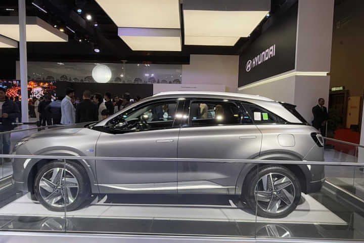 Hyundai Nexo EV Left Side View Hyundai Nexo EV Left Side View