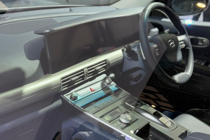 Hyundai Nexo EV Dashboard