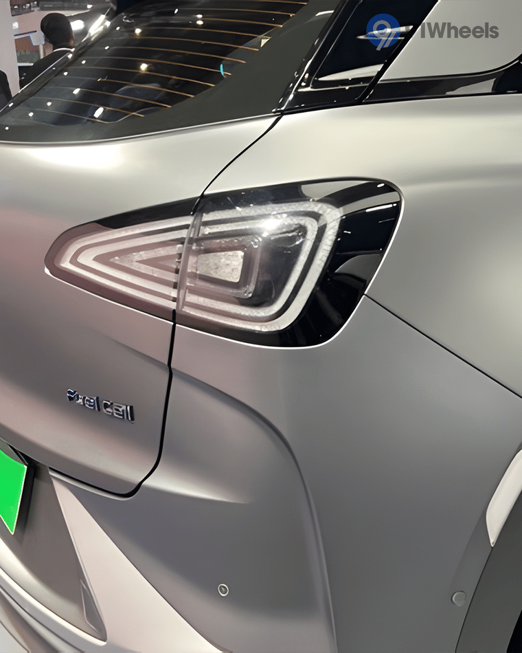 Headlights & Tail-lights - 1