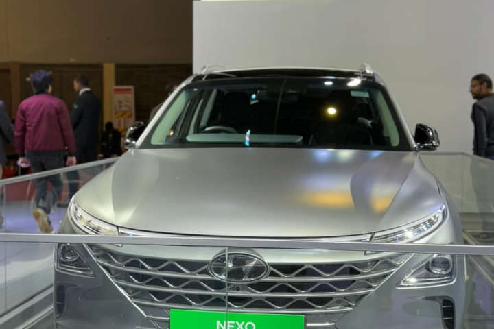 Hyundai Nexo EV Front View