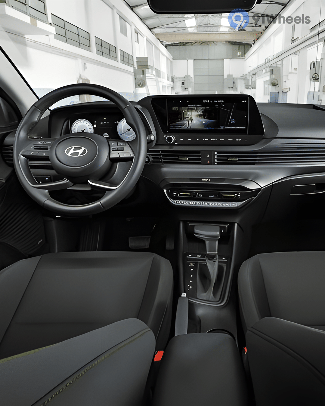 Dashboard & Front Cabin - 1