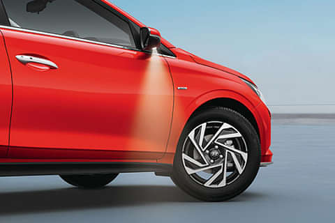 Hyundai i20 1.2 Petrol Sportz iVT A/T Dual Tone Wheel Image