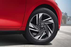 Hyundai i20 - Check Offers, Price, Photos, Reviews, Specs @91Wheels