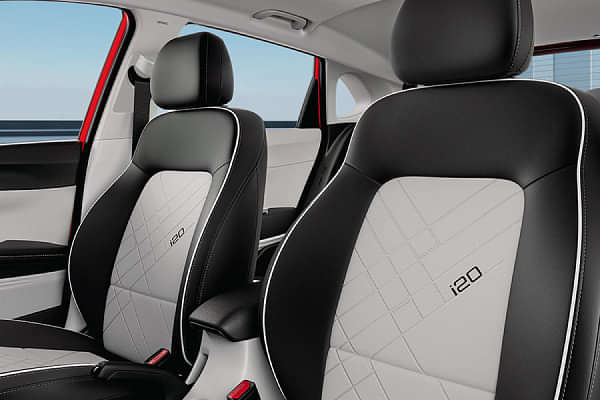 Hyundai i20 Front Row Seats