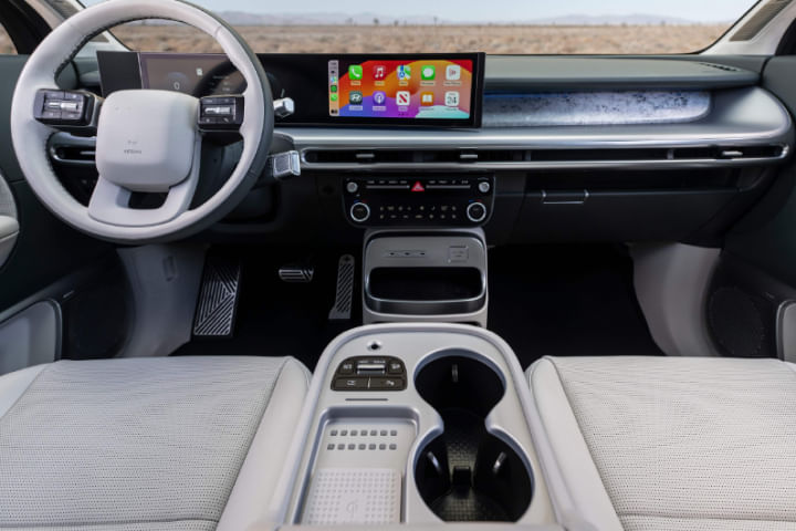 Hyundai IONIQ 9 Cup Holders