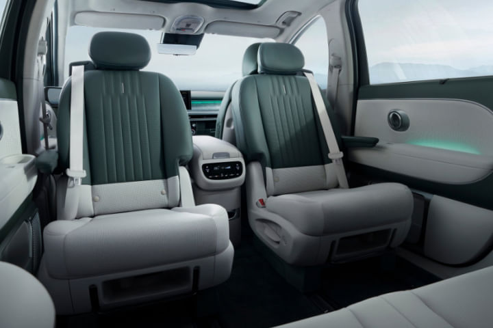 Hyundai IONIQ 9 Rear Headrests