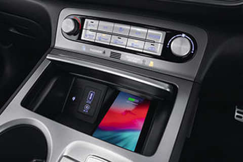 Hyundai Kona Electric AC Controls Image