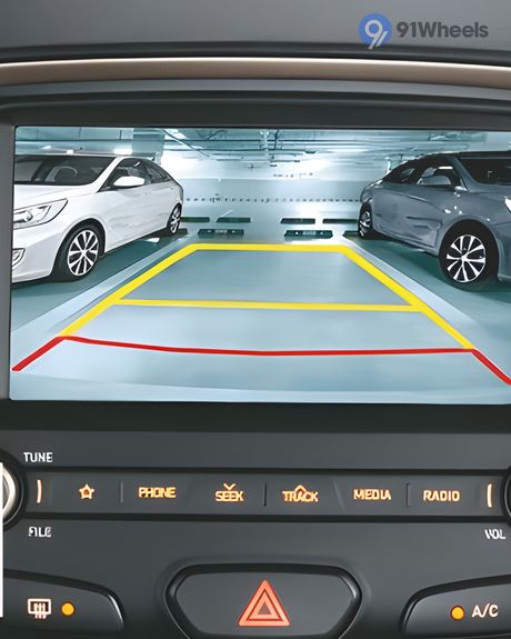 Santro Rear Parking Camera
