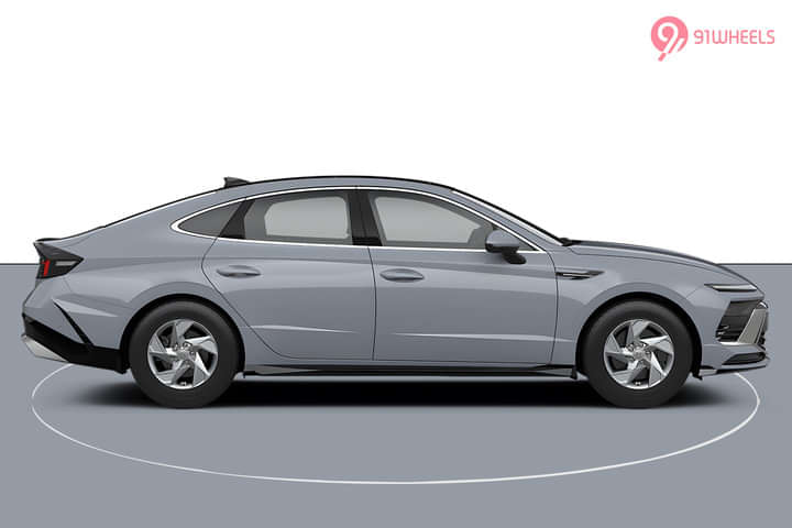 Hyundai Sonata Right Side View