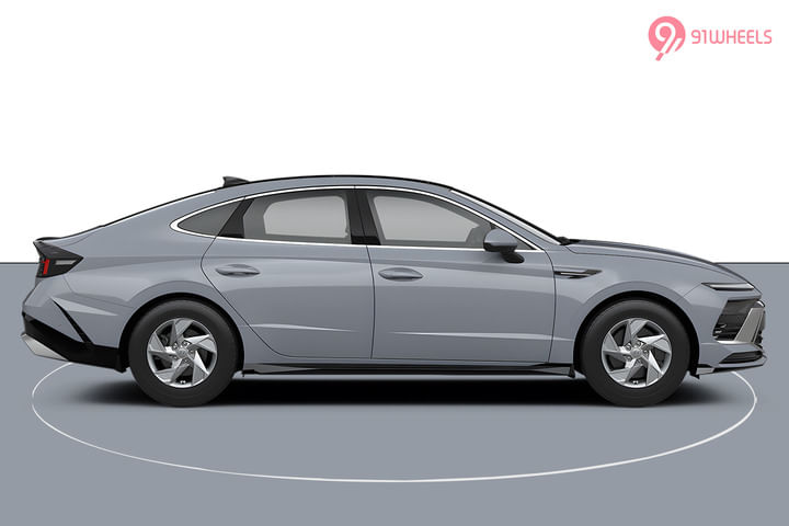 Hyundai Sonata Right Side View