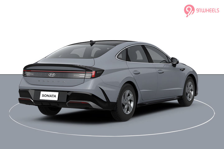 Hyundai Sonata Right Rear Three Quarter