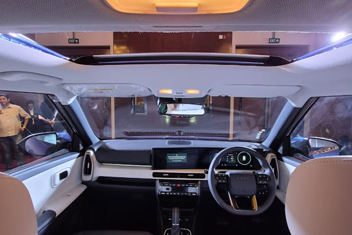 Hyundai Venue Dashboard