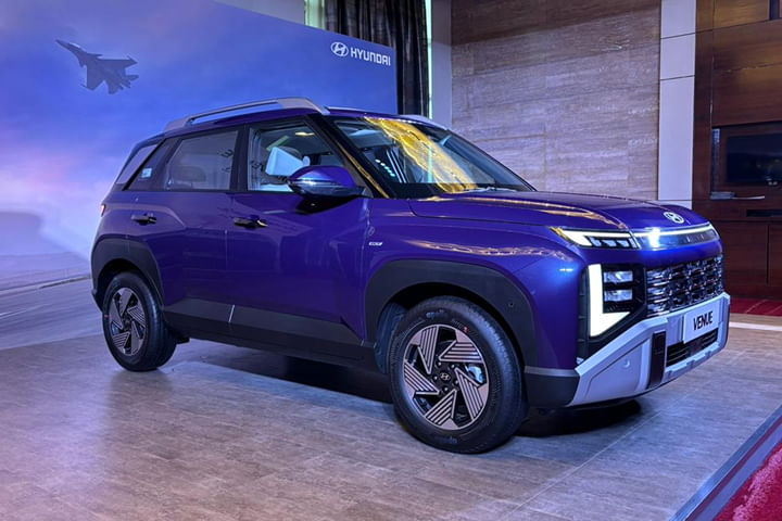 Hyundai Venue Right Front Three Quarter