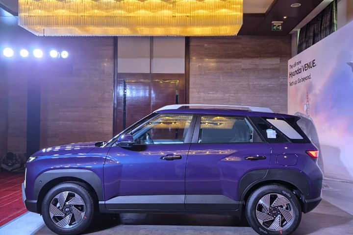 Hyundai Venue Left Side View Hyundai Venue Left Side View