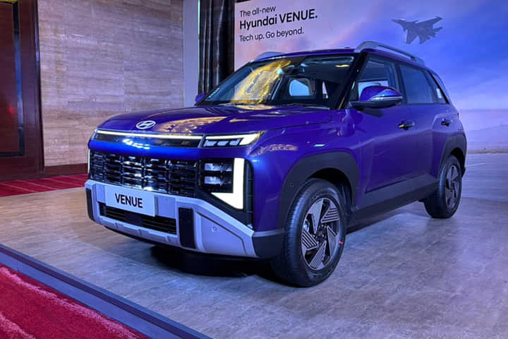 Hyundai Venue Left Front Three Quarter Hyundai Venue Left Front Three Quarter