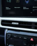 Front Centre Air Vents