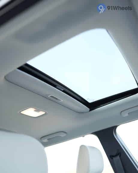 Venue Cabin Roof - Open