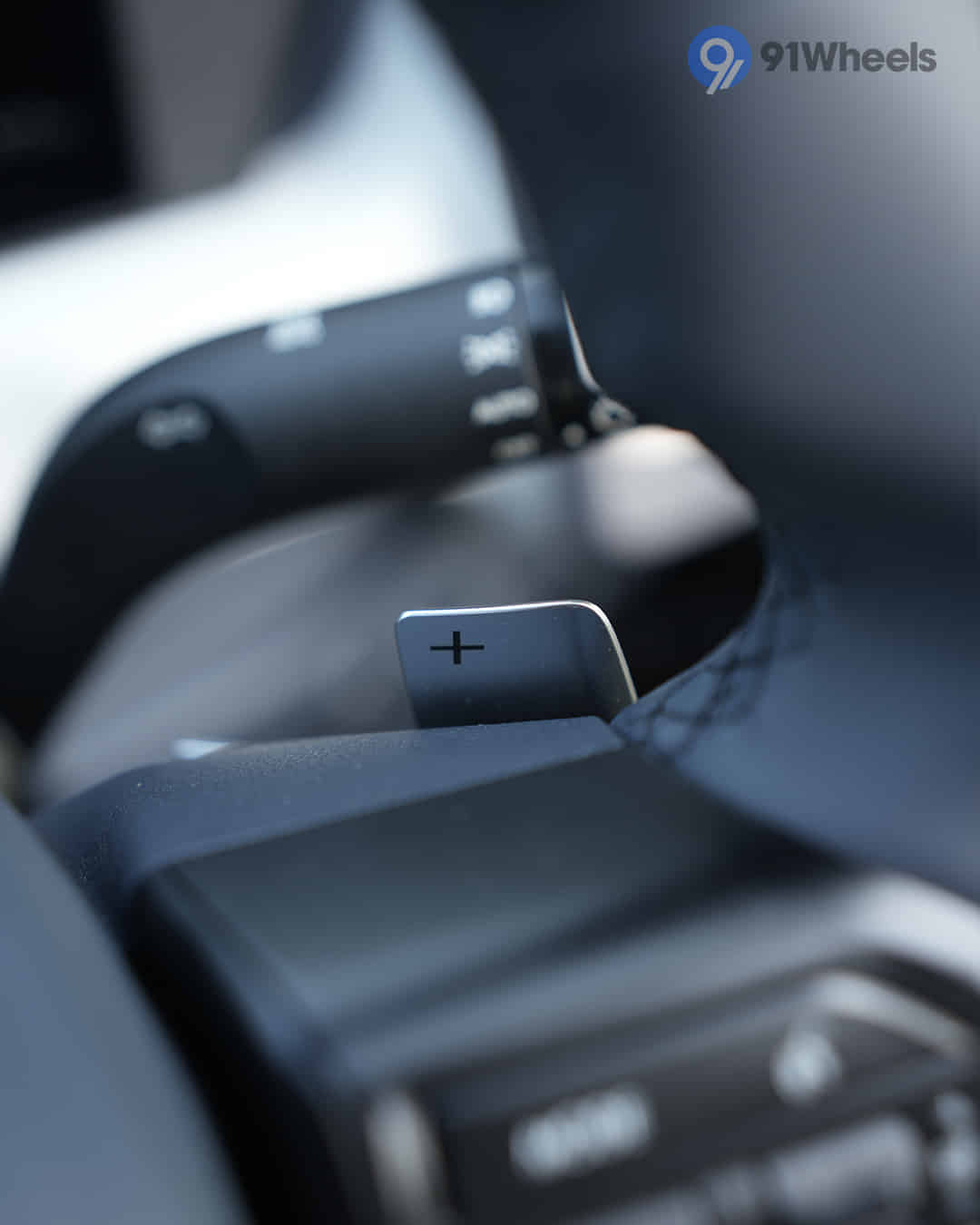 Right Paddle Shifter Right Paddle Shifter