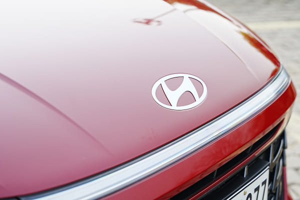 Hyundai Verna Headlight Hyundai Verna Headlight