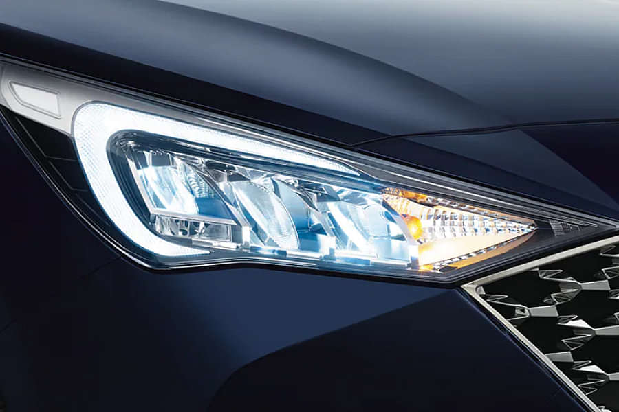 Hyundai Verna 2020-2022 Headlight