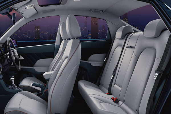 Hyundai Verna Rear Seats