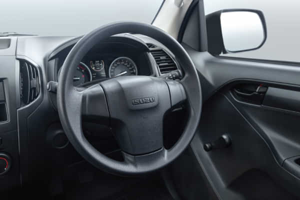 Isuzu D-Max Steering Wheel Isuzu D-Max Steering Wheel