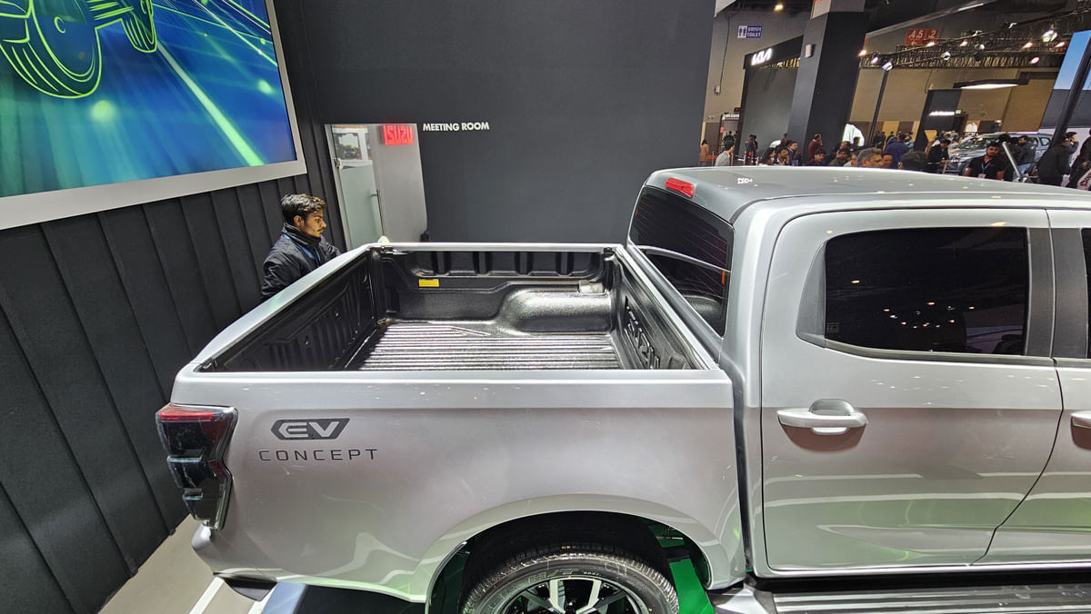 Isuzu DMax EV Concept Open Boot/Trunk