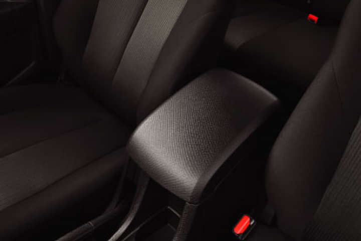 Isuzu Hi-Lander Front Centre Arm Rest Storage