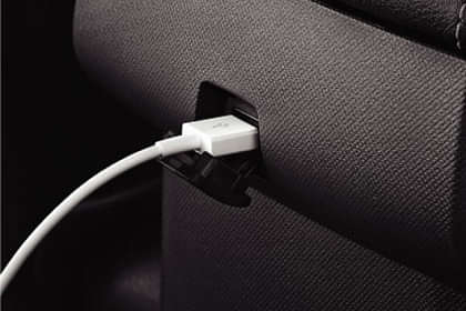Isuzu Hi-Lander USB Port/Power Socket/Wireless Charging
