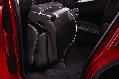 Isuzu MU-X 4x4 Bootspace Rear Seat Folded