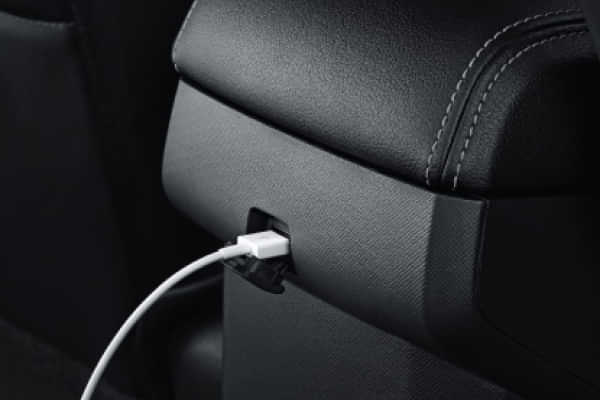 Isuzu MU-X USB Port/Power Socket/Wireless Charging Isuzu MU-X USB Port/Power Socket/Wireless Charging