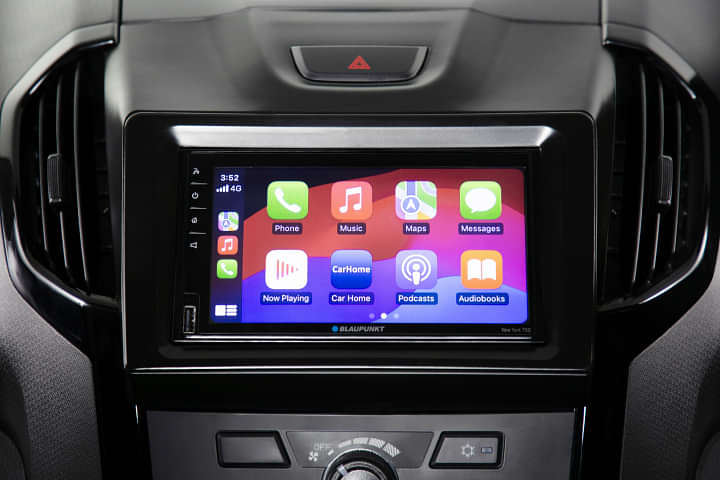 Isuzu S-Cab Infotainment System