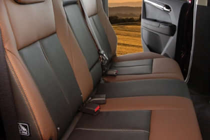 Isuzu V-Cross Rear Seats