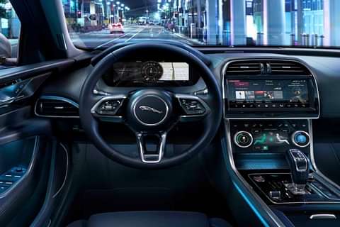 Jaguar XE Steering Controls Image