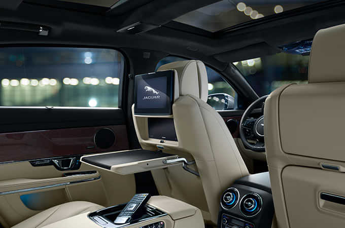 Jaguar XJ image Jaguar XJ image