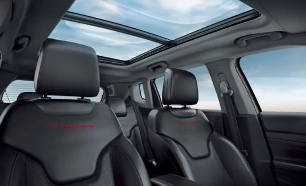 Jeep  Compass Trailhawk 2022-2023 Front Seat