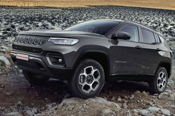 Jeep  Compass Trailhawk 2022-2023 Cornering Shot