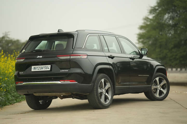 Jeep Grand Cherokee Right Rear Three Quarter